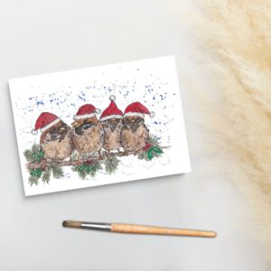 Foto van een ansichtkaart met een aquarelschildering van 4 mussen met kerstmutjes op door a Girl in the Field
