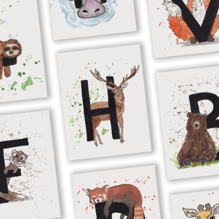 Foto van de letterkaart H met een hertje en een schildering van a Girl in the Field